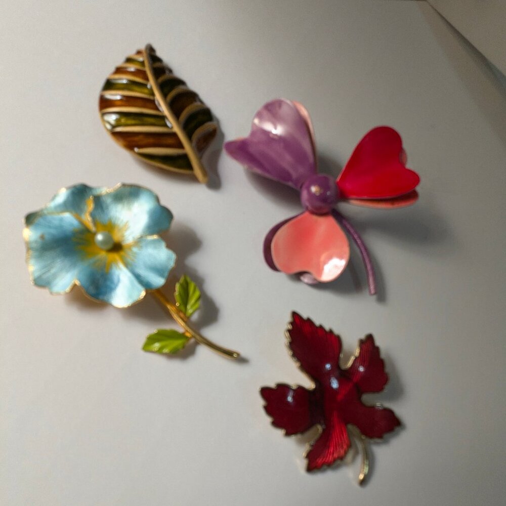 1960s Enameled Flowers Brooches Lot Rare and Impressive Blue with Pearl Flower*